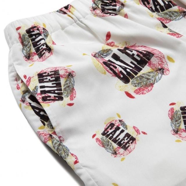 新品 CALEE キャリー アロハ フェザー柄 イージーショーツ L 白 ハーフパンツ easy shorts < ブランド  新品 CALEE キャリー アロハ フェザー柄 イージーショーツ L 白 ハーフパンツ easy shorts < ブランドの