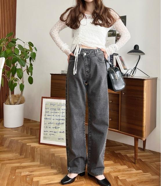 新品☆moment+(モーメントプラス)アシンメトリーストレートデニムパンツ☆ < 女性ファッション 新品☆moment+(モーメントプラス)アシンメトリーストレートデニムパンツ☆ < 女性ファッションの