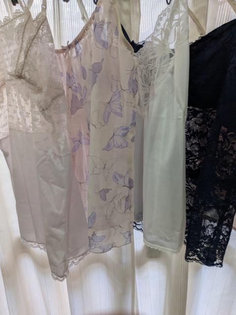 W1080  特優品特売   ブランド入りキャミソールまとめて7枚   M〜L < 女性ファッション  W1080  特優品特売   ブランド入りキャミソールまとめて7枚   M〜L < 女性ファッションの