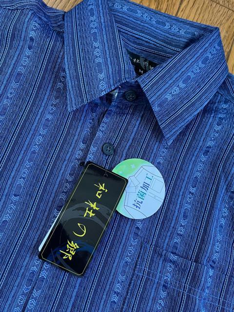 Mサイズ!高貴紳士的!和柄!和杜の郷!サッカー素材!快適!抗菌加工!半袖シャツ!新品タグ付き! < 男性ファッション  Mサイズ!高貴紳士的!和柄!和杜の郷!サッカー素材!快適!抗菌加工!半袖シャツ!新品タグ付き! < 男性ファッションの