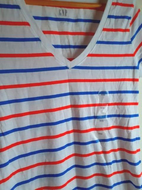 新品◆GAP ギャップ◆レッドブルーボーダー Vネック 半袖 Tシャツ XXS < ブランド 新品◆GAP ギャップ◆レッドブルーボーダー Vネック 半袖 Tシャツ XXS < ブランドの