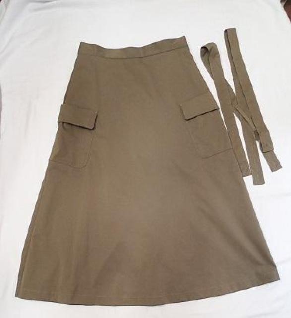■GU ジーユー/サロペンダースカート ロング丈/カーキ/大きいサイズXL < 女性ファッション ■GU ジーユー/サロペンダースカート ロング丈/カーキ/大きいサイズXL < 女性ファッションの