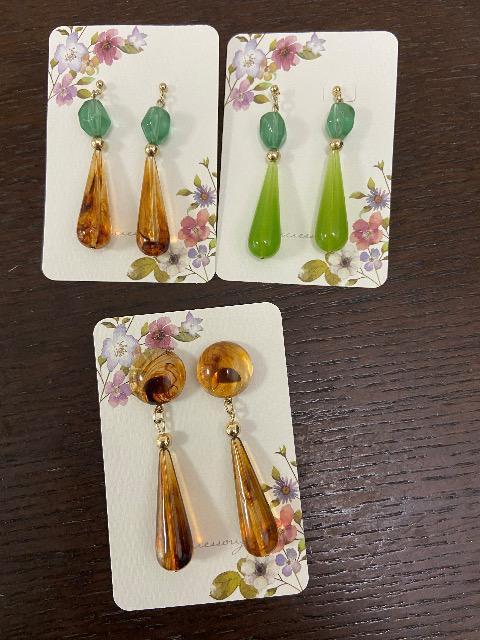 ハンドメイド ドイツ製アクリルを使用したピアス 3点セット < 女性ファッション  ハンドメイド ドイツ製アクリルを使用したピアス 3点セット  < 女性ファッションの