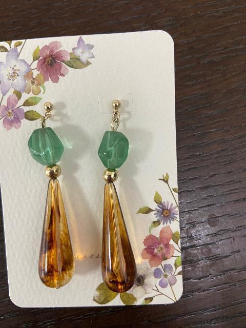 ハンドメイド ドイツ製アクリルを使用したピアス 3点セット < 女性ファッション  ハンドメイド ドイツ製アクリルを使用したピアス 3点セット < 女性ファッションの