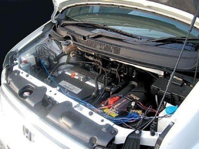 4メートルのロングアース線で自由な長さにカットOK汎用アースキット4mアーシングキット車の潜在能力を高めるアースキットブルーアース < 自動車/バイク 4メートルのロングアース線で自由な長さにカットOK汎用アースキット4mアーシングキット車の潜在能力を高めるアースキットブルーアース < 自動車/バイク