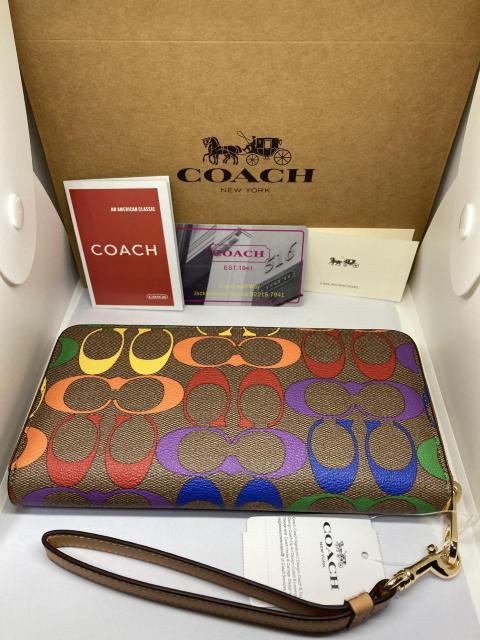 COACH@R[`@C4537@z@C{[@VOl`[@RAINBOW@SIGNATURE@AEhWbv@IMMU4