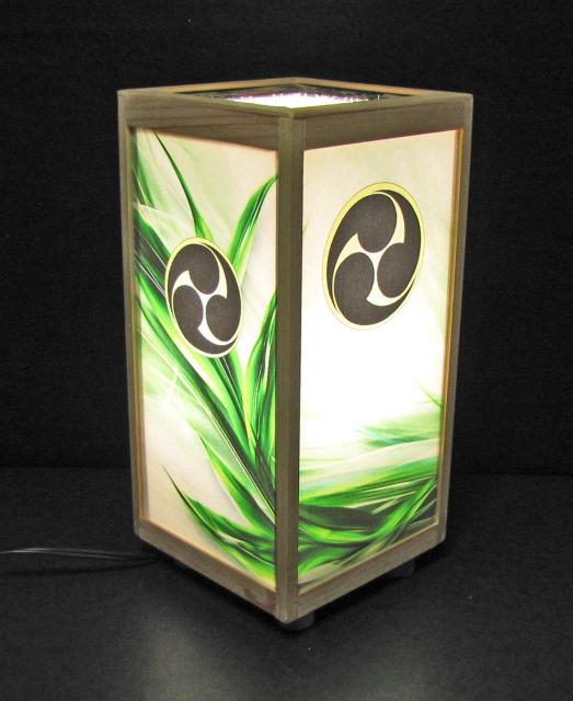 ★家紋の宿り木/森羅万象=「左三つ巴」/至福の明り・心温まるひととき/LED昼白色・ラミネート加工・檜枠造・軽量/ < 家電/AV  ★家紋の宿り木/森羅万象=「左三つ巴」/至福の明り・心温まるひととき/LED昼白色・ラミネート加工・檜枠造・軽量/  < 家電/AVの