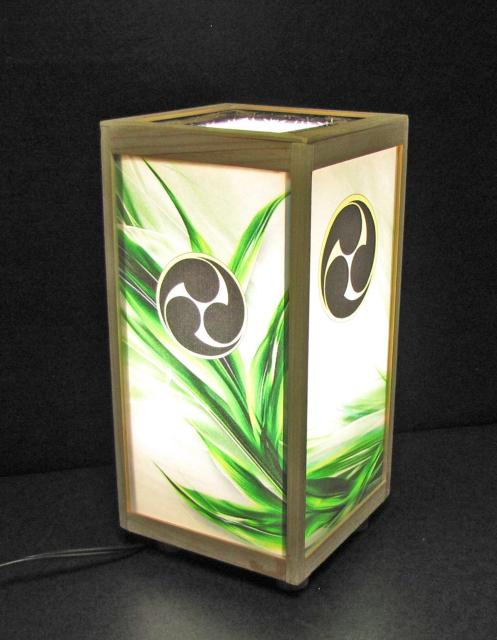 ★家紋の宿り木/森羅万象=「左三つ巴」/至福の明り・心温まるひととき/LED昼白色・ラミネート加工・檜枠造・軽量/ < 家電/AV  ★家紋の宿り木/森羅万象=「左三つ巴」/至福の明り・心温まるひととき/LED昼白色・ラミネート加工・檜枠造・軽量/ < 家電/AVの