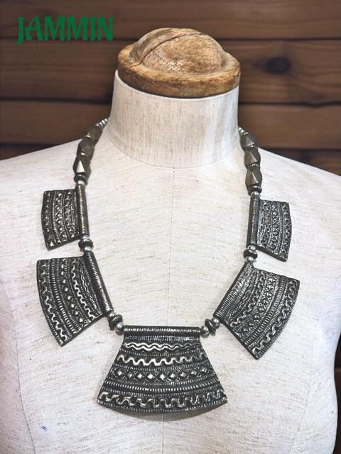 ブラスプレートネックレス アジアン エスニック 個性派 衣装 ネックレス アフリカン < 女性アクセサリー/時計  ブラスプレートネックレス アジアン エスニック 個性派 衣装 ネックレス アフリカン < 女性アクセサリー/時計の