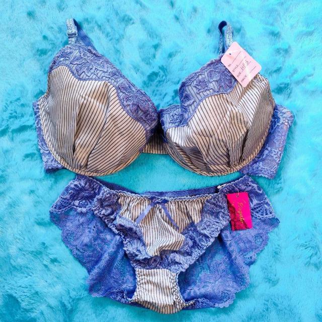 レースがエロ可愛ッ。。。H85×L。。ストライプ柄小悪魔ブラジャー&ショーツセット。大きいサイズグラマー希少サイズ。。。 < 女性ファッション  レースがエロ可愛ッ。。。H85×L。。ストライプ柄小悪魔ブラジャー&ショーツセット。大きいサイズグラマー希少サイズ。。。  < 女性ファッションの