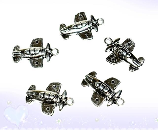 2303 銀色の飛行機 半立体 5個入り 金属チャーム アクセサリーパーツ < ペット/手芸/園芸 2303 銀色の飛行機 半立体 5個入り 金属チャーム アクセサリーパーツ < ペット/手芸/園芸の