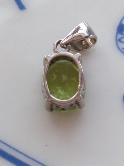 ペリドット ペンダントトップ925 < 女性アクセサリー/時計 ペリドット ペンダントトップ925 < 女性アクセサリー/時計の