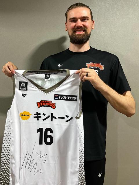 #16 マット・ハームス選手着用・直筆サイン入り AWAYユニフォーム(上下セット) < レジャー/スポーツ #16 マット・ハームス選手着用・直筆サイン入り AWAYユニフォーム(上下セット) < レジャー/スポーツの