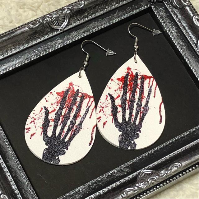 【新品】血みどろ骸骨ハンドティアドロップエコレザーピアス < 女性アクセサリー/時計 【新品】血みどろ骸骨ハンドティアドロップエコレザーピアス < 女性アクセサリー/時計の