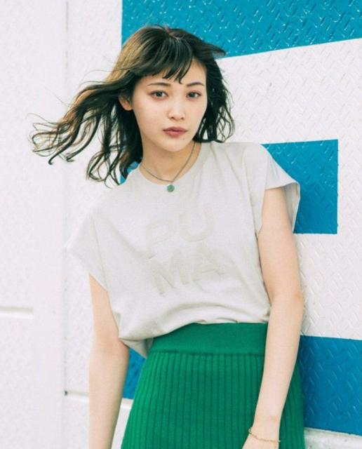 即決 新品 未使用 試着のみ PUMA ロゴプリントフレンチスリーブカットソー tシャツ プーマ < 女性ファッション  即決 新品 未使用 試着のみ PUMA ロゴプリントフレンチスリーブカットソー tシャツ プーマ  < 女性ファッションの