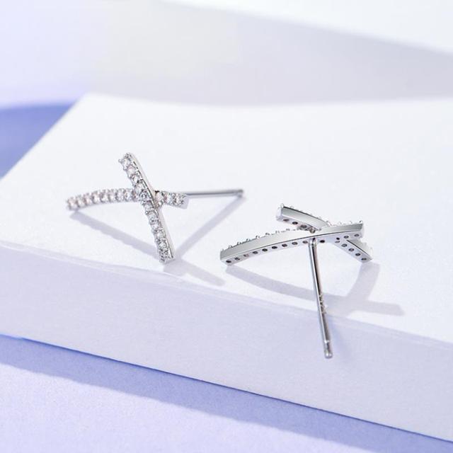 キラキラ クロス ピアス シルバー【両耳セット】 < 女性アクセサリー/時計  キラキラ クロス ピアス シルバー【両耳セット】 < 女性アクセサリー/時計の
