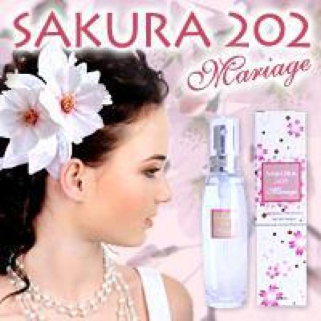 伝説の魅惑フェロモン香水 サクラ202マリアージュ < 香水/コスメ/ネイル 伝説の魅惑フェロモン香水 サクラ202マリアージュ < 香水/コスメ/ネイルの