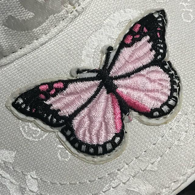 超レア 正規品 シャネル バタフライ刺繍 キャップ ホワイト ボックス有 < ブランド 超レア 正規品 シャネル バタフライ刺繍 キャップ ホワイト ボックス有 < ブランドの