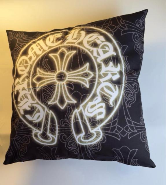 新品未使用クロムハーツ ホースシューとプラスロゴクッションカバー45*45cm < インテリア/ライフ 新品未使用クロムハーツ ホースシューとプラスロゴクッションカバー45*45cm < インテリア/ライフの