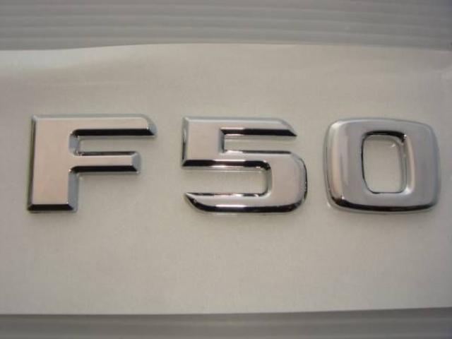 日産 クロームメッキ リアエンブレム F50 シーマ < 自動車/バイク 日産 クロームメッキ リアエンブレム F50 シーマ < 自動車/バイク