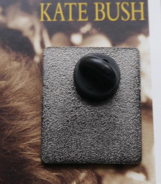 新品 ケイト・ブッシュ ピンブローチ ピンバッジ ピンズ Kate Bush < タレントグッズ  新品 ケイト・ブッシュ ピンブローチ ピンバッジ ピンズ Kate Bush < タレントグッズの