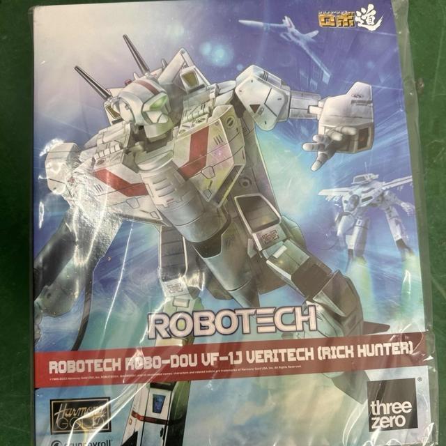 ViThreezero 3A VF-1J ROBOTECH ό`{bg  Aj/R~bN/LN^[ 