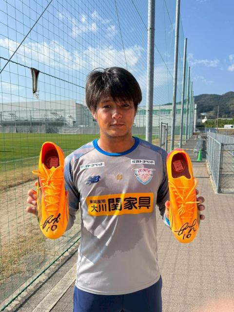 #10 本田 風智選手 実使用・直筆サイン入りスパイク < レジャー/スポーツ #10 本田 風智選手 実使用・直筆サイン入りスパイク < レジャー/スポーツの