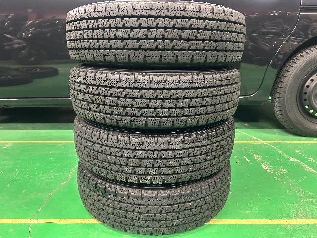 0092439)激安国産中古スタッドレスタイヤ4本TOYOデルベックス軽トラ軽バン145/80R12LT80/78N送料無料 < 自動車/バイク 0092439)激安国産中古スタッドレスタイヤ4本TOYOデルベックス軽トラ軽バン145/80R12LT80/78N送料無料 < 自動車/バイク