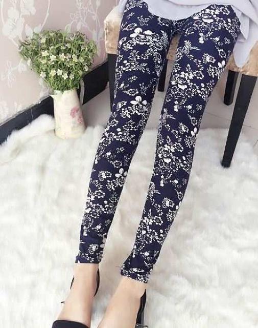 送料無料 レディース 版画 花柄 プリント レギンスパンツ レギパン < 女性ファッション  送料無料 レディース 版画 花柄 プリント レギンスパンツ レギパン < 女性ファッションの