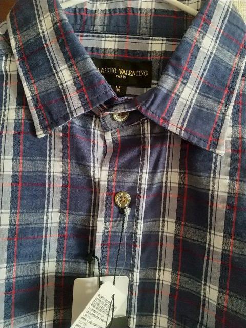 Mサイズ!高貴紳士的!ブランド品!CLAUDIO VALENTINO!爽やかな着心地!サッカー素材!半袖シャツ!新品!No.2 < 男性ファッション  Mサイズ!高貴紳士的!ブランド品!CLAUDIO VALENTINO!爽やかな着心地!サッカー素材!半袖シャツ!新品!No.2 < 男性ファッションの