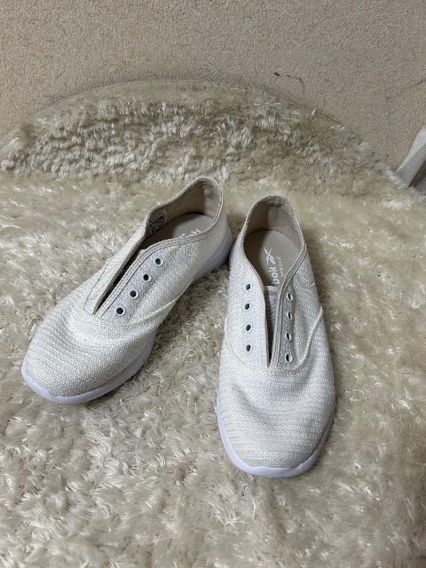 ViReebokЂȂyʃXj[J[25.5p