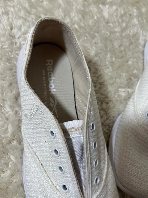 ViReebokЂȂyʃXj[J[25.5p