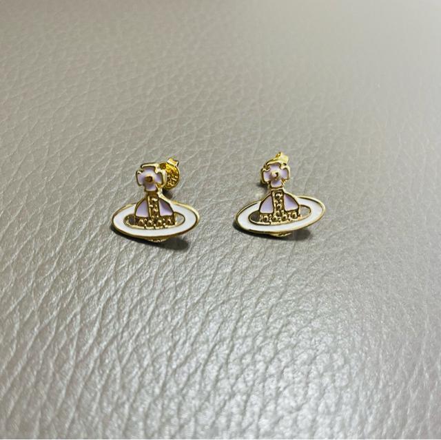 新品 Vivienne Westwoodヴィヴィアンピアス オーブピアス < 女性アクセサリー/時計 新品 Vivienne Westwoodヴィヴィアンピアス オーブピアス < 女性アクセサリー/時計の