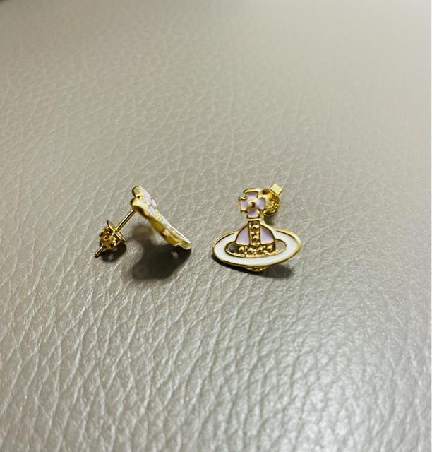 新品 Vivienne Westwoodヴィヴィアンピアス オーブピアス < 女性アクセサリー/時計 新品 Vivienne Westwoodヴィヴィアンピアス オーブピアス < 女性アクセサリー/時計の