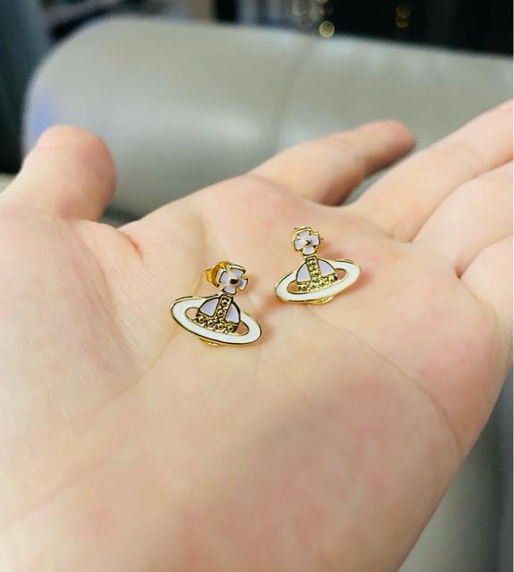 新品 Vivienne Westwoodヴィヴィアンピアス オーブピアス < 女性アクセサリー/時計 新品 Vivienne Westwoodヴィヴィアンピアス オーブピアス < 女性アクセサリー/時計の