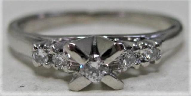 Pt900プラチナ リング指輪ダイヤ立爪 ファッション0.06ct 0.08ct < 女性アクセサリー/時計  Pt900プラチナ リング指輪ダイヤ立爪 ファッション0.06ct 0.08ct < 女性アクセサリー/時計の