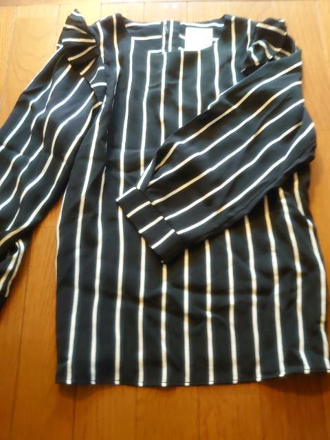 Marblee★フリルショルダーカットソー < 女性ファッション Marblee★フリルショルダーカットソー < 女性ファッションの