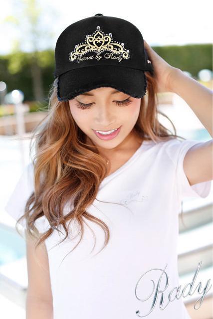 小顔効果●定価7,776円●Radyレディ●ティアラビジューキャップ●キラキラビジュー●黒ブラック < ブランド  小顔効果●定価7,776円●Radyレディ●ティアラビジューキャップ●キラキラビジュー●黒ブラック < ブランドの
