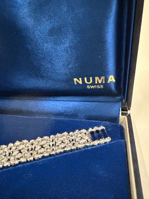 NUMA.Swiss、宝飾時計レディス < 女性アクセサリー/時計  NUMA.Swiss、宝飾時計レディス < 女性アクセサリー/時計の