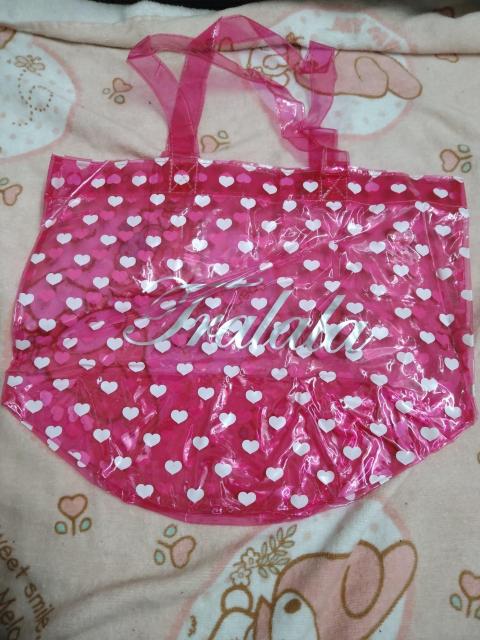 TRALALA☆総ハート柄ビニールトートバッグ < ブランド TRALALA☆総ハート柄ビニールトートバッグ < ブランドの