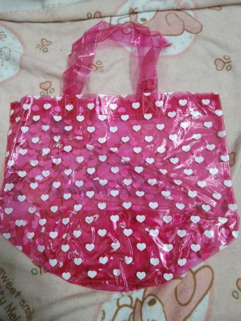TRALALA☆総ハート柄ビニールトートバッグ < ブランド TRALALA☆総ハート柄ビニールトートバッグ < ブランドの