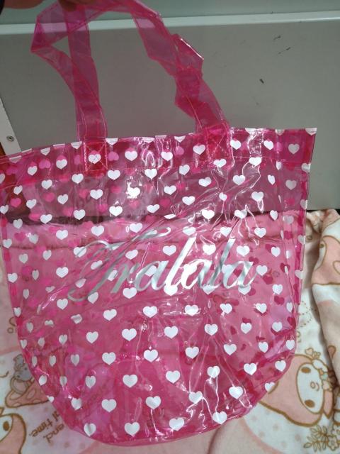 TRALALA☆総ハート柄ビニールトートバッグ < ブランド TRALALA☆総ハート柄ビニールトートバッグ < ブランドの