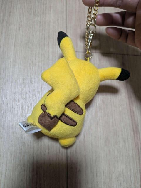 ピカチュウ ぬいぐるみ キーホルダー マスコット ポケットモンスター