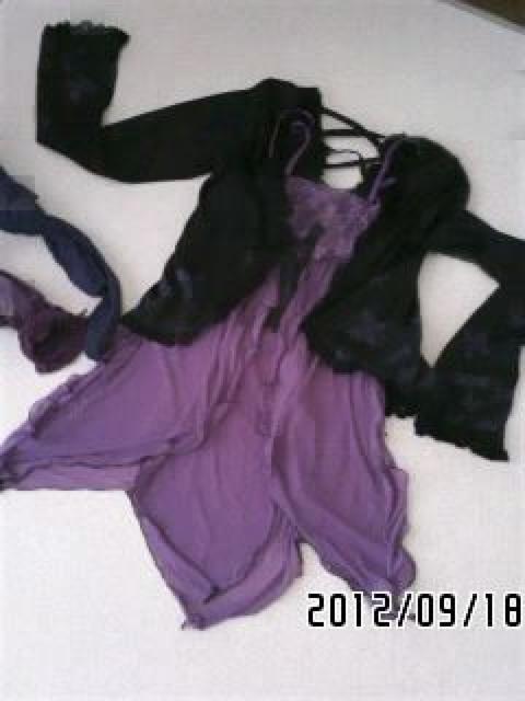 NAOTOhoney・ブラック×パープル蝶&ロゴ柄背中開きボレロ < ブランド  NAOTOhoney・ブラック×パープル蝶&ロゴ柄背中開きボレロ < ブランドの