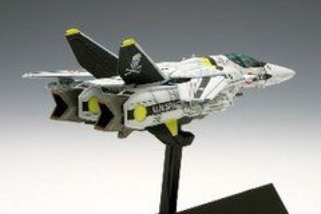 マクロス VF-1S ファイター ロイ・フォッカー機 1/100 < ホビー  マクロス VF-1S ファイター ロイ・フォッカー機 1/100 < ホビーの