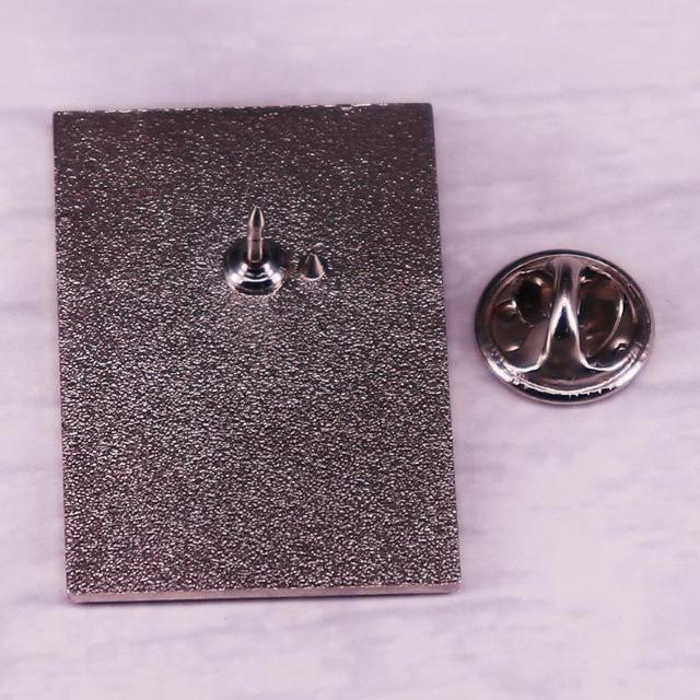 新品 グスタフ・クリムト 接吻 ピンブローチ ピンバッジ ピンズ < 男性アクセサリー/時計  新品 グスタフ・クリムト 接吻 ピンブローチ ピンバッジ ピンズ < 男性アクセサリー/時計の