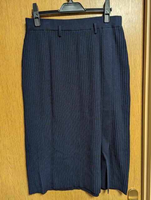 INDIVI昨季美品ネイビーウールストレッチリブタイトスカート大きいサイズ4212号13号ウエストゴムタイトスカートサイドスリット < ブランド INDIVI昨季美品ネイビーウールストレッチリブタイトスカート大きいサイズ4212号13号ウエストゴムタイトスカートサイドスリット < ブランドの