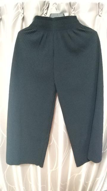 黒のワイドパンツ★ウエスト総ゴム★Mサイズ〜美品です! < 女性ファッション 黒のワイドパンツ★ウエスト総ゴム★Mサイズ〜美品です! < 女性ファッションの