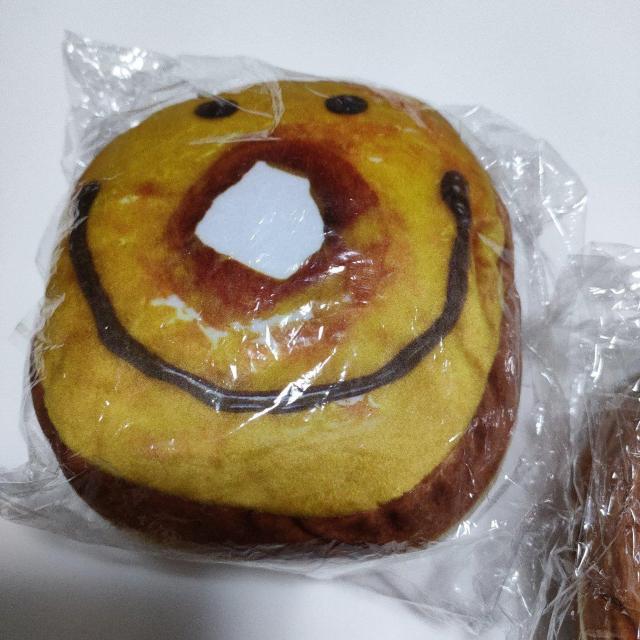 新品未使用☆リール付きパスケース ドーナツ型 2個セット < 女性ファッション  新品未使用☆リール付きパスケース ドーナツ型 2個セット < 女性ファッションの