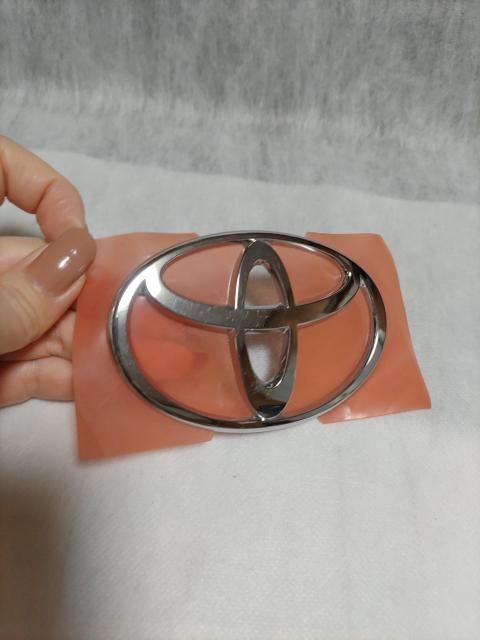 ※トヨタ純正エンブレム 縦6.5センチ横9.5センチ < 自動車/バイク ※トヨタ純正エンブレム 縦6.5センチ横9.5センチ < 自動車/バイク